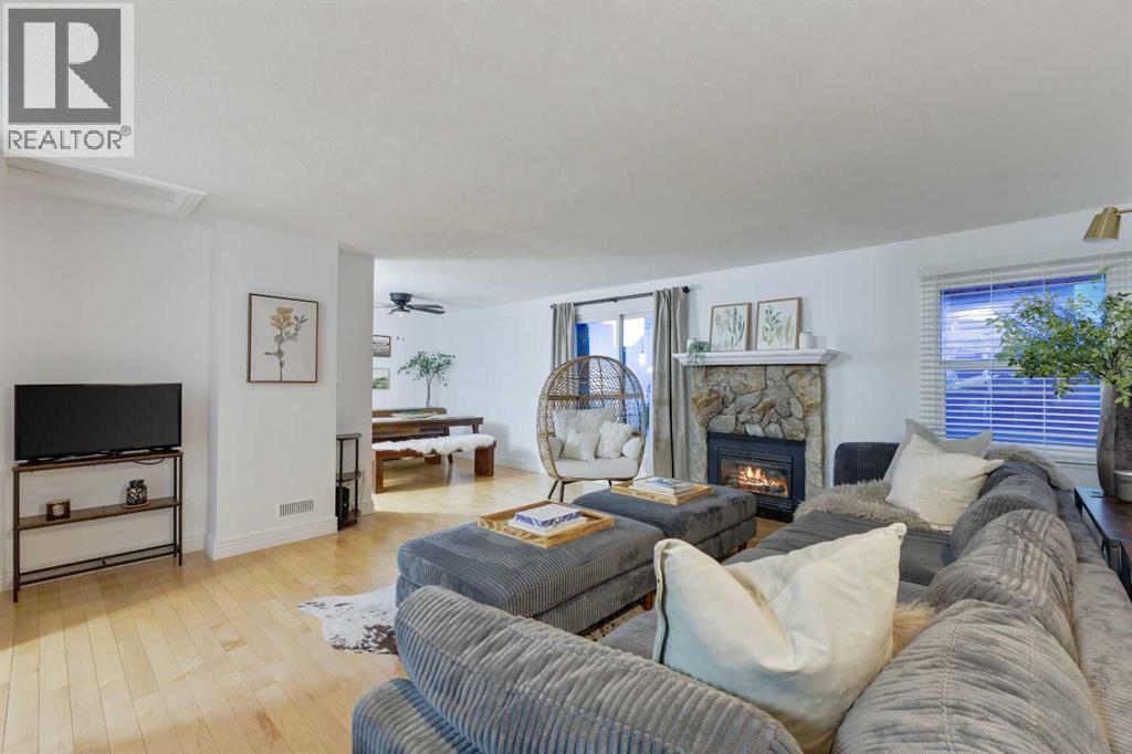 Single Family House for Sale in   Glamis Green SW Glamorgan Calgary 