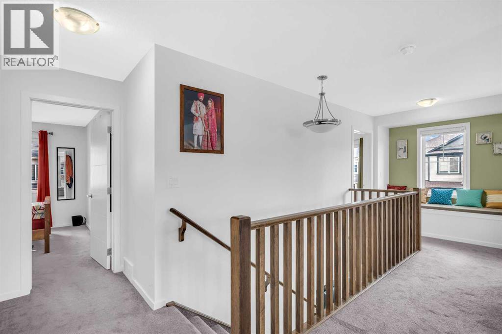 Photo 30 of 271 Carringham Road Nw, Calgary AB