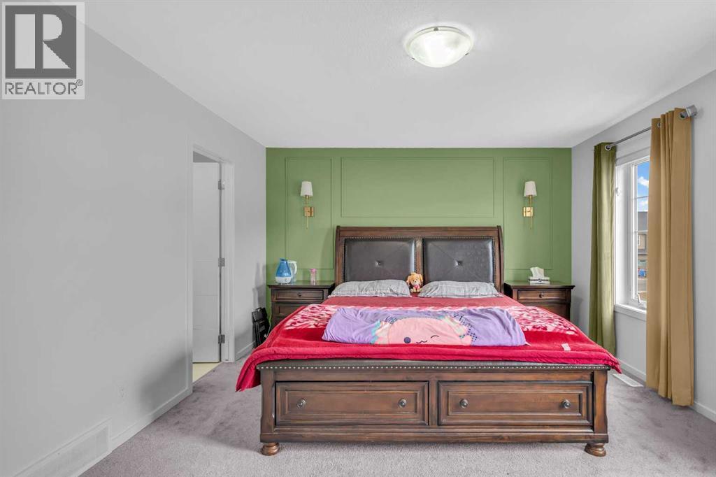 Photo 10 of 271 Carringham Road Nw, Calgary AB