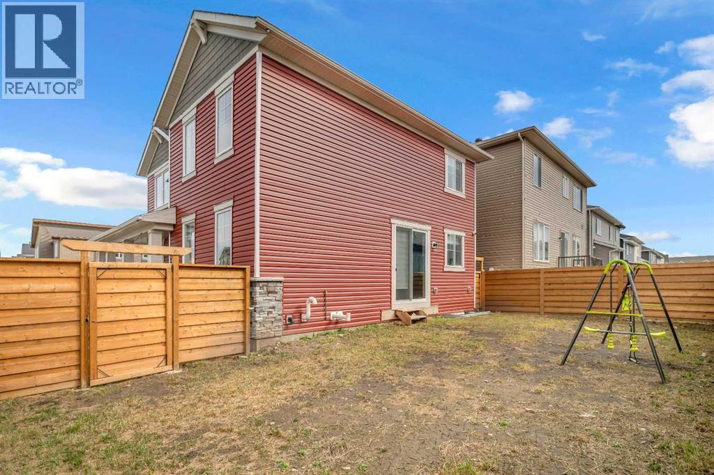 Photo 16 of 271 Carringham Road Nw, Calgary AB