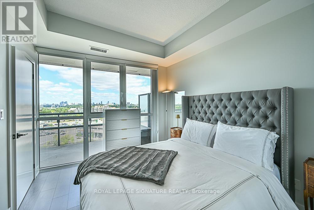 Photo 10 of 825 99 The Donway W, Toronto ON