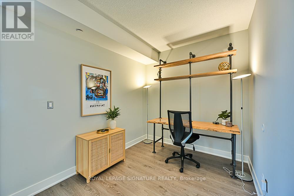 Photo 34 of 825 99 The Donway W, Toronto ON