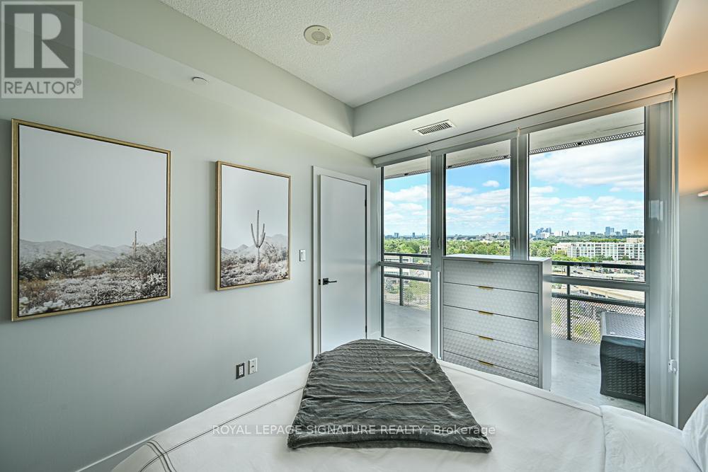 Photo 15 of 825 99 The Donway W, Toronto ON