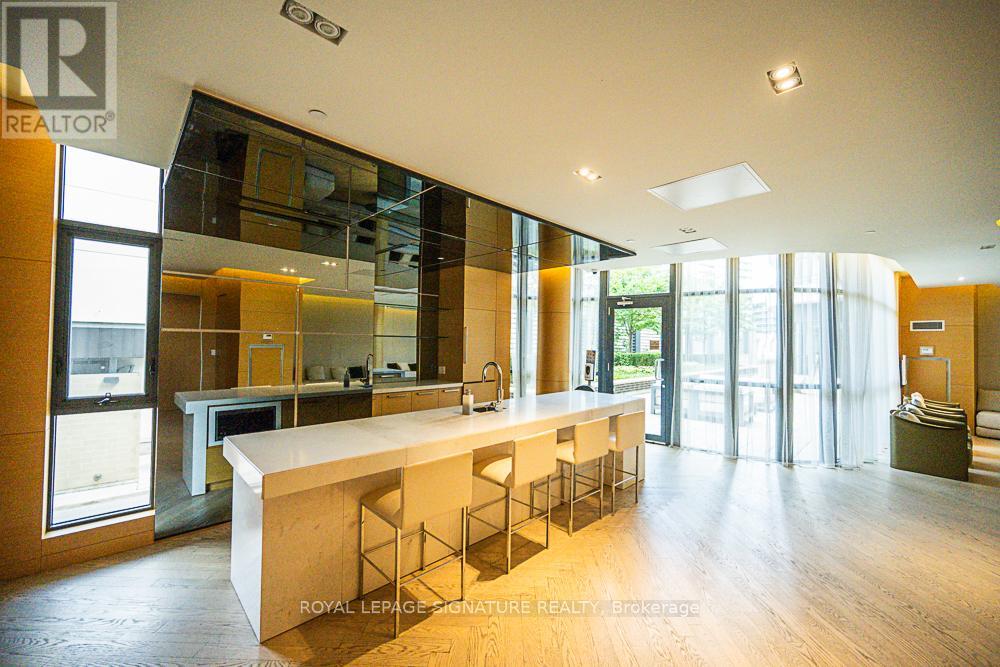 Photo 37 of 825 99 The Donway W, Toronto ON