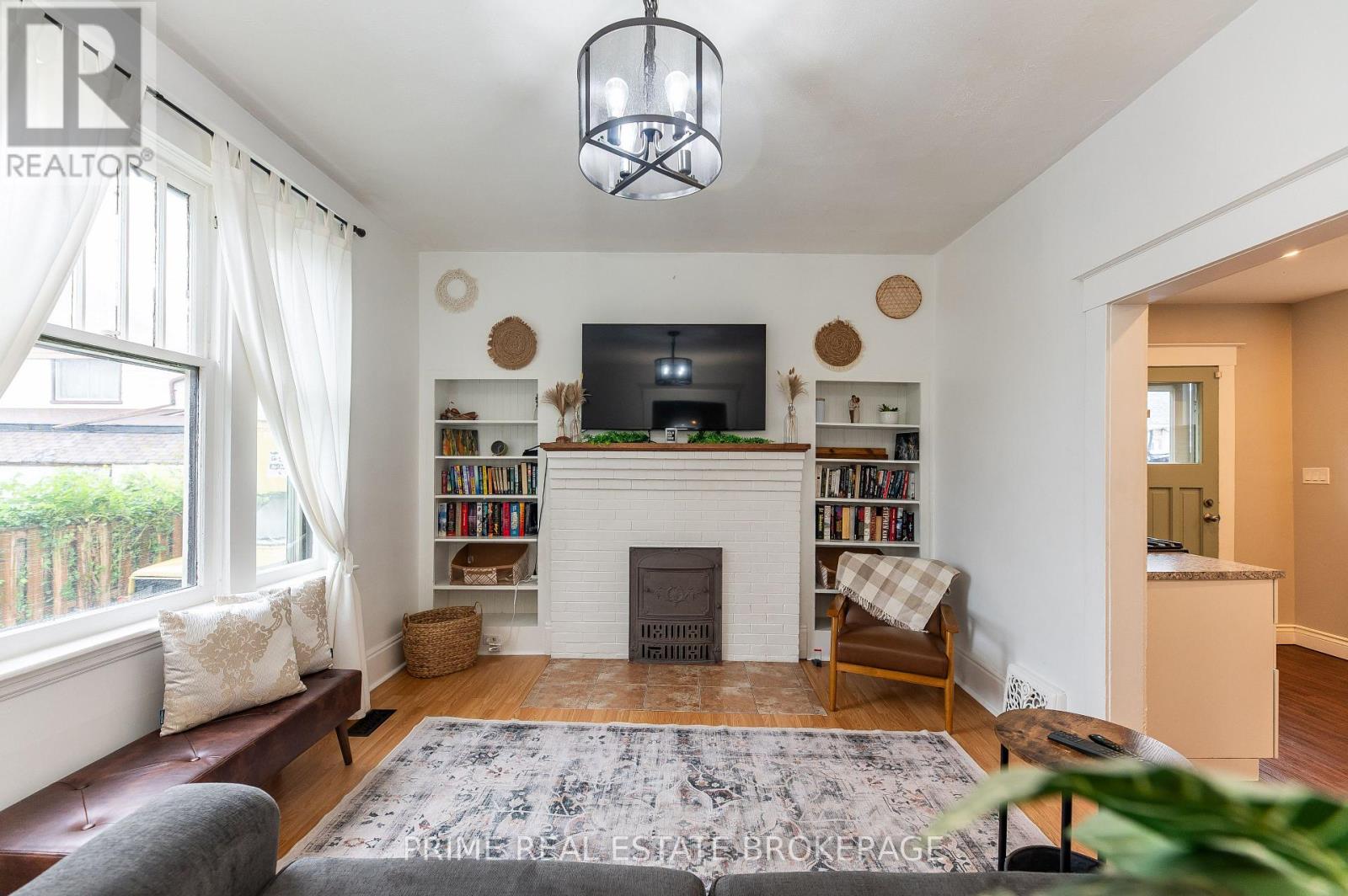 Photo 10 of 72 Walnut Street, St Thomas ON