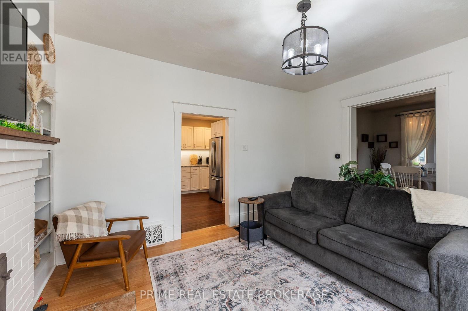Photo 13 of 72 Walnut Street, St Thomas ON