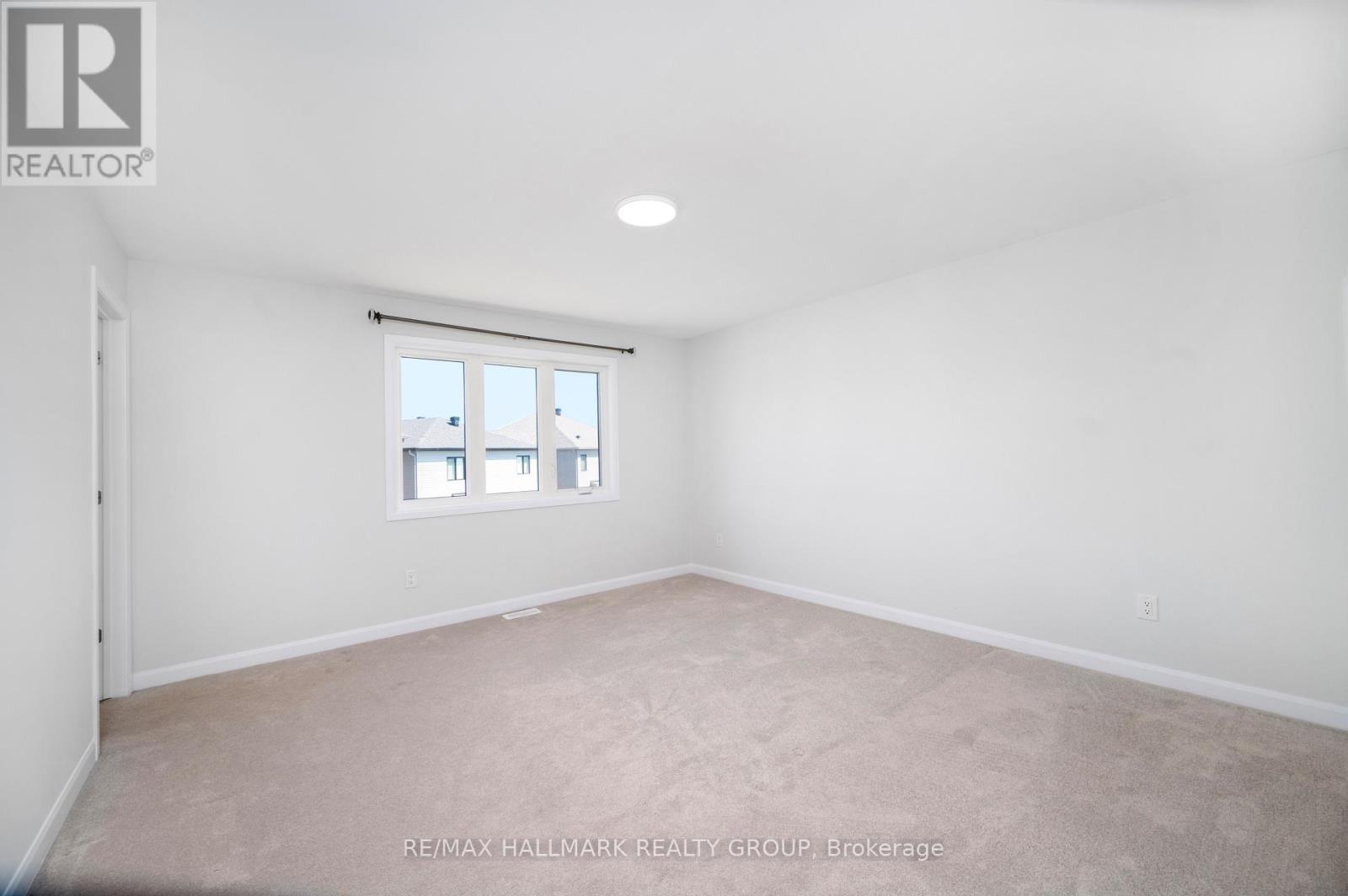 Photo 14 of 315 Blossom Pass Terrace, Ottawa ON