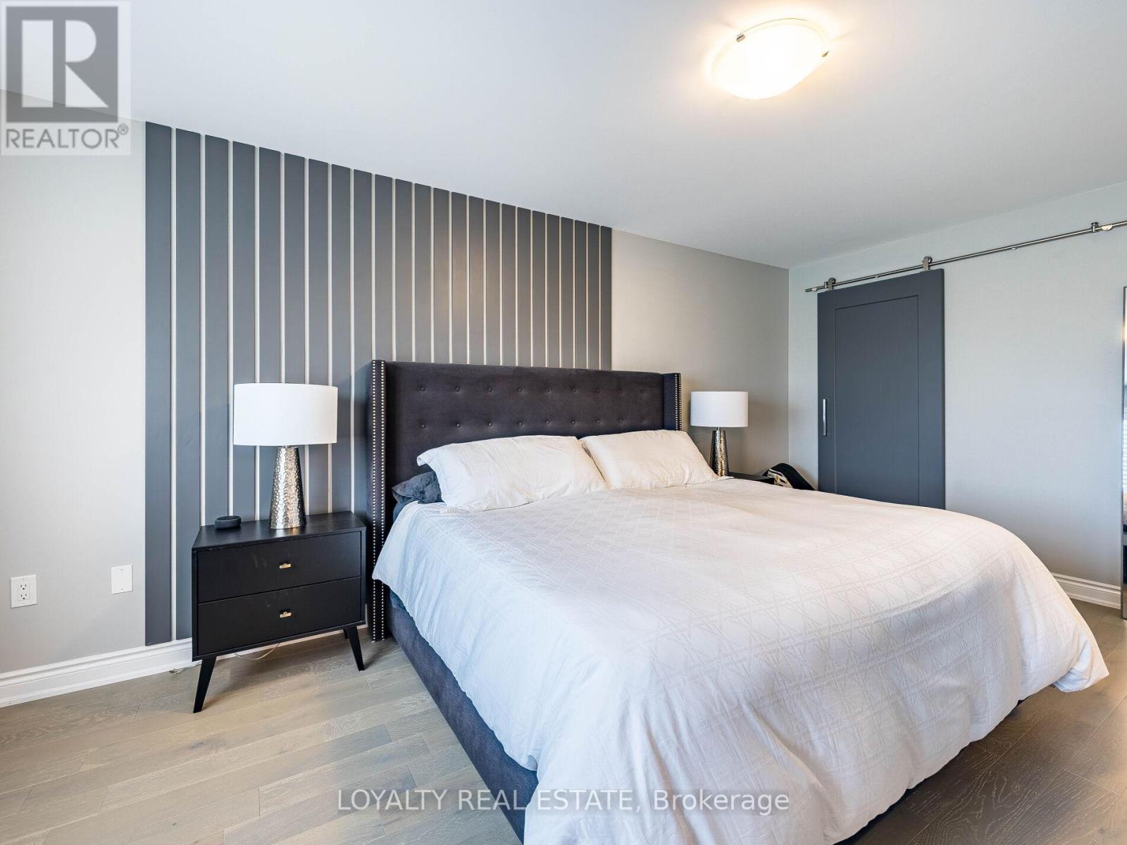 Photo 11 of 12 Wainwright Drive, Brampton ON