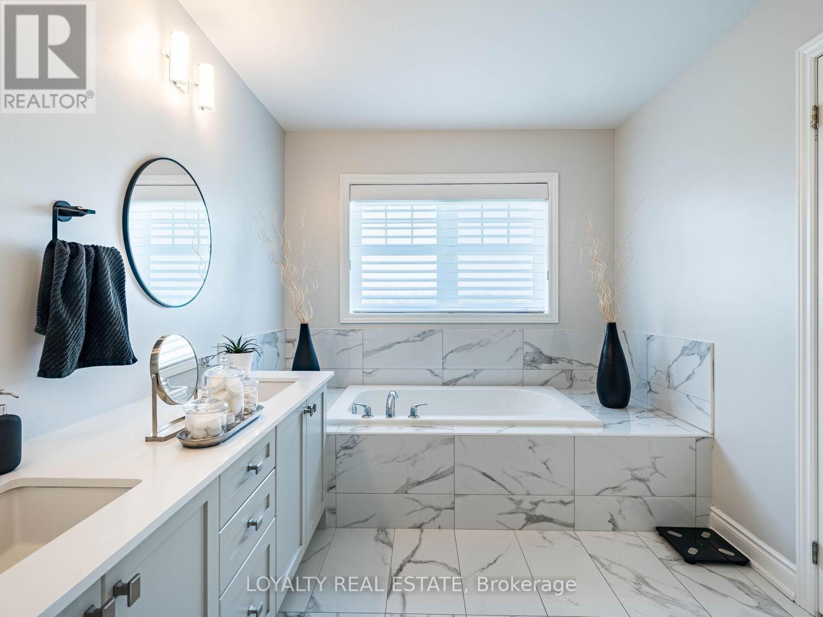 Photo 13 of 12 Wainwright Drive, Brampton ON