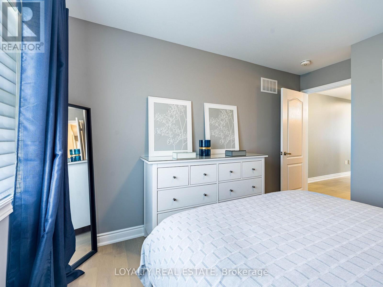 Photo 15 of 12 Wainwright Drive, Brampton ON
