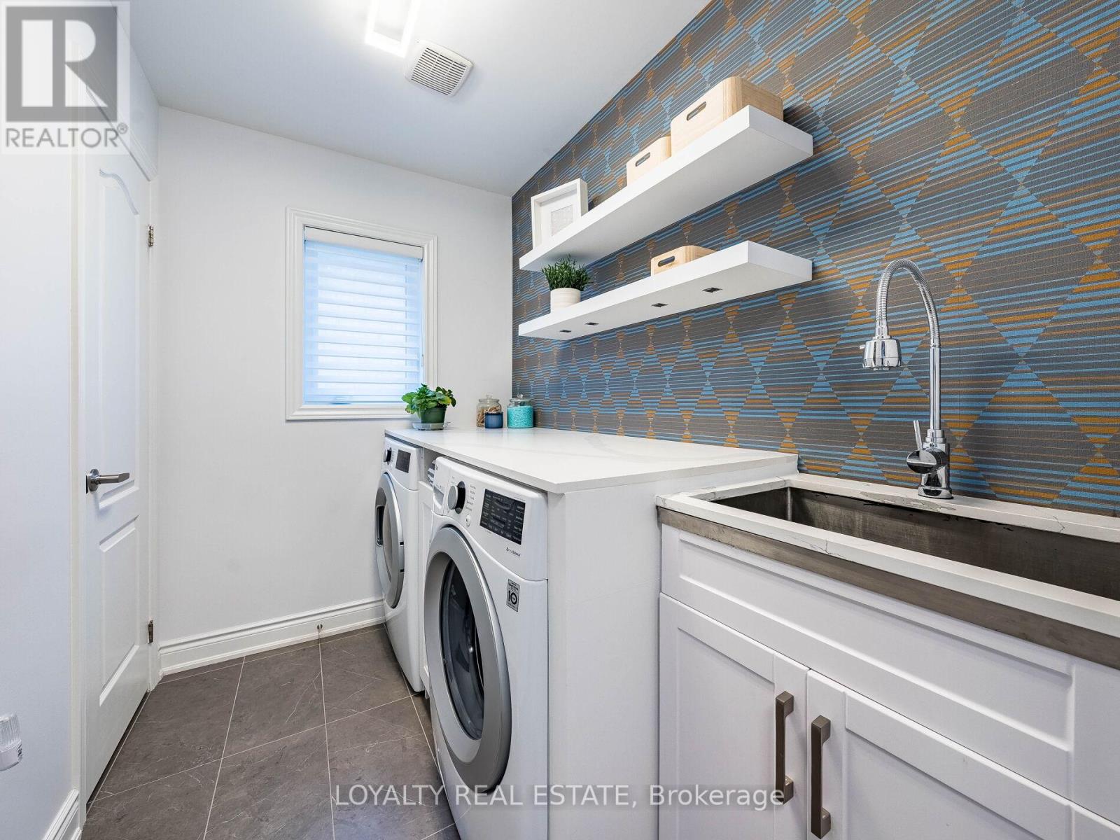 Photo 17 of 12 Wainwright Drive, Brampton ON