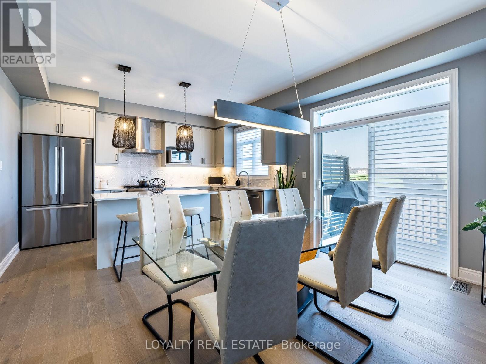 Photo 7 of 12 Wainwright Drive, Brampton ON