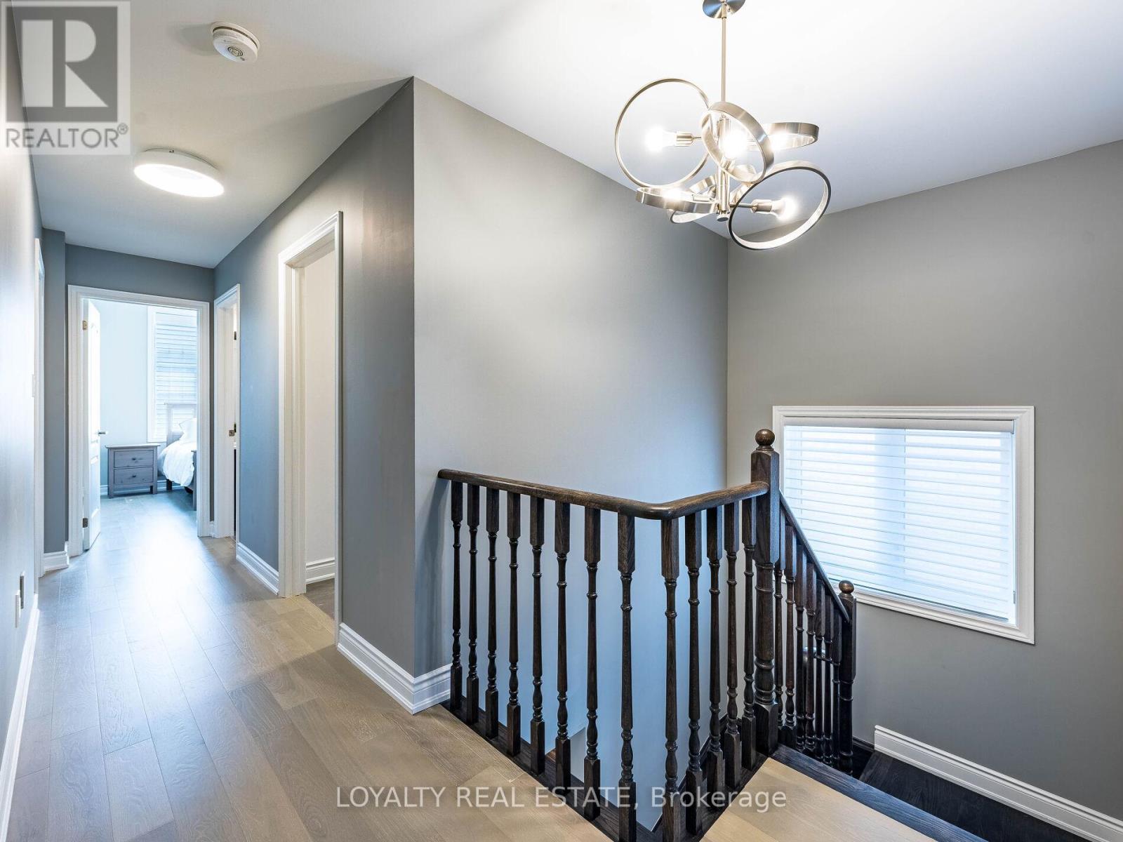 Photo 9 of 12 Wainwright Drive, Brampton ON