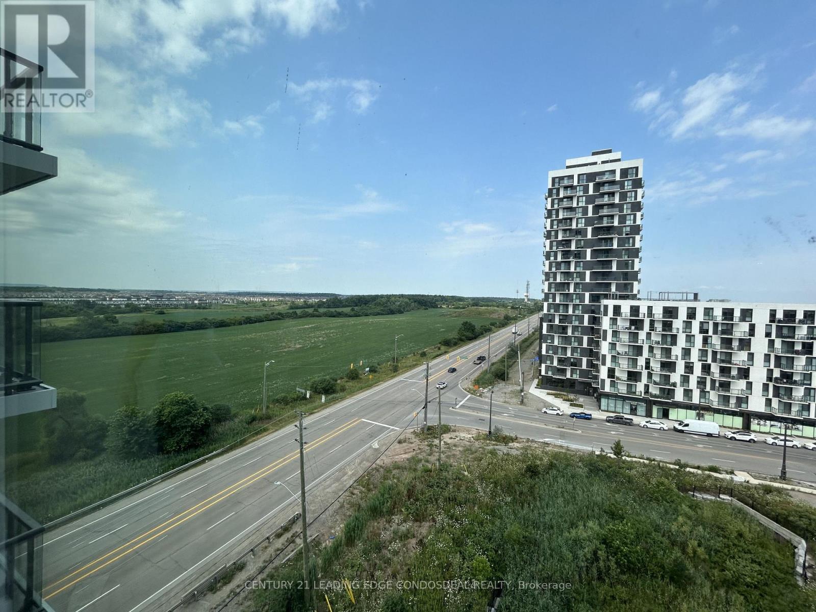 Photo 14 of 904 3079 Trafalgar Road, Oakville ON