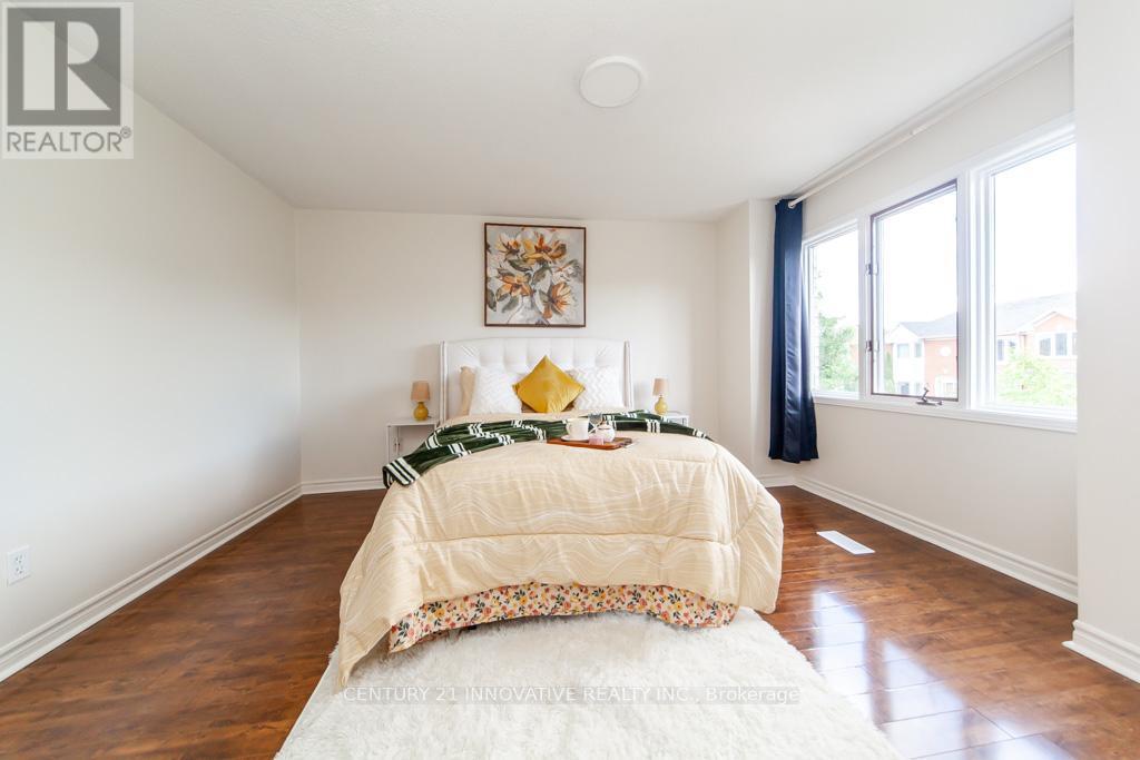 Photo 26 of 25 Morningdew Crescent, Brampton ON