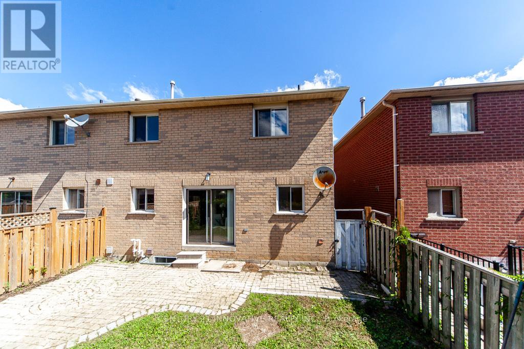 Photo 48 of 25 Morningdew Crescent, Brampton ON