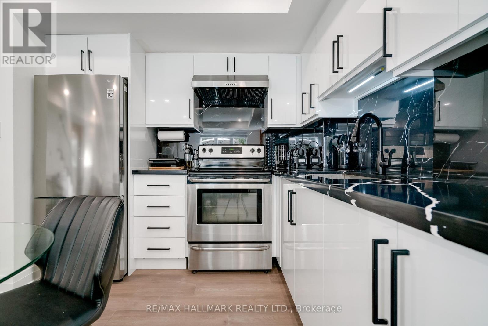 Photo 19 of 129 11 Foundry Avenue, Toronto ON