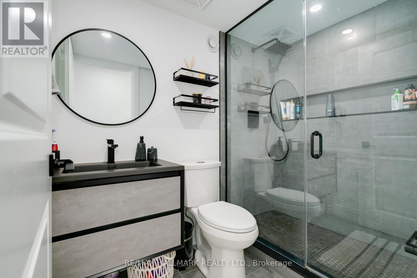 Photo 6 of 129 11 Foundry Avenue, Toronto ON