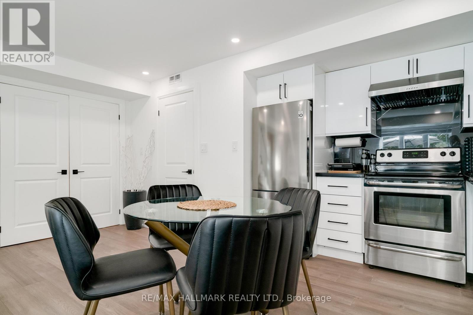 Photo 23 of 129 11 Foundry Avenue, Toronto ON