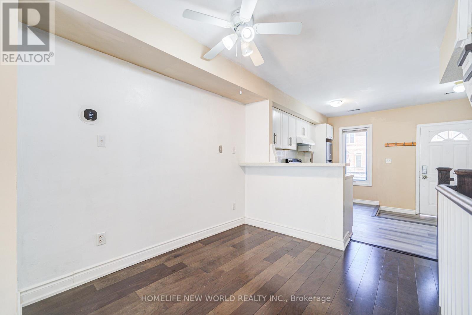 Photo 7 of 23 3895 Doug Leavens Boulevard, Mississauga ON