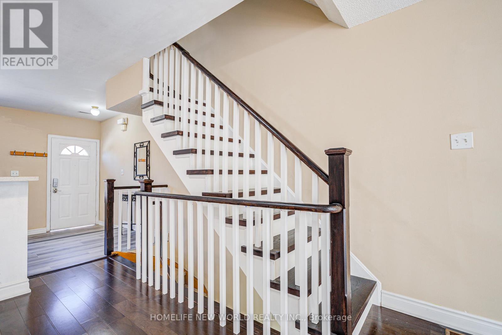 Photo 14 of 23 3895 Doug Leavens Boulevard, Mississauga ON