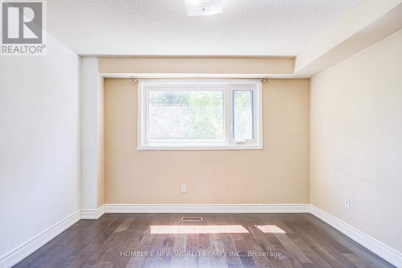 Photo 28 of 23 3895 Doug Leavens Boulevard, Mississauga ON