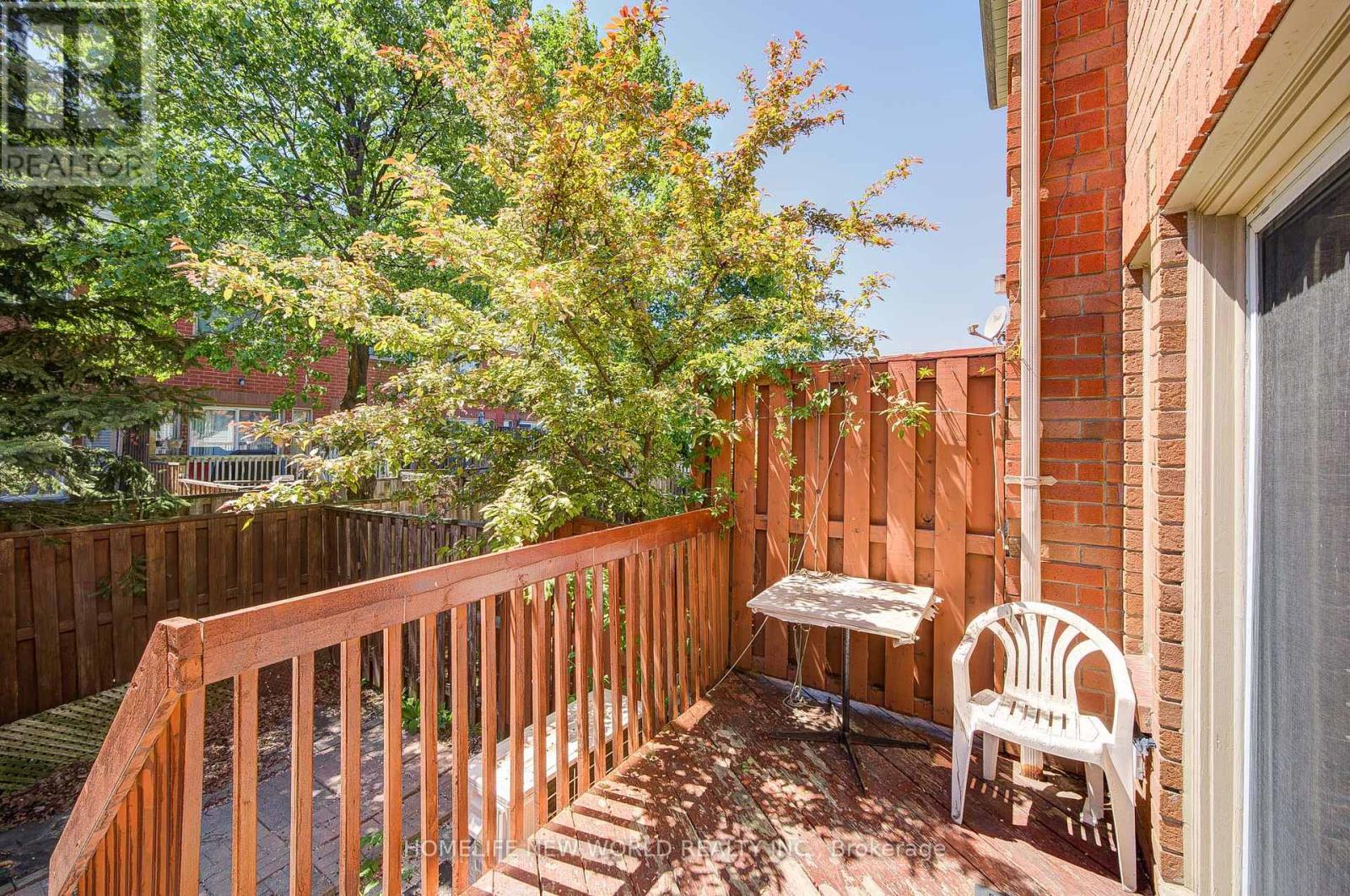 Photo 11 of 23 3895 Doug Leavens Boulevard, Mississauga ON