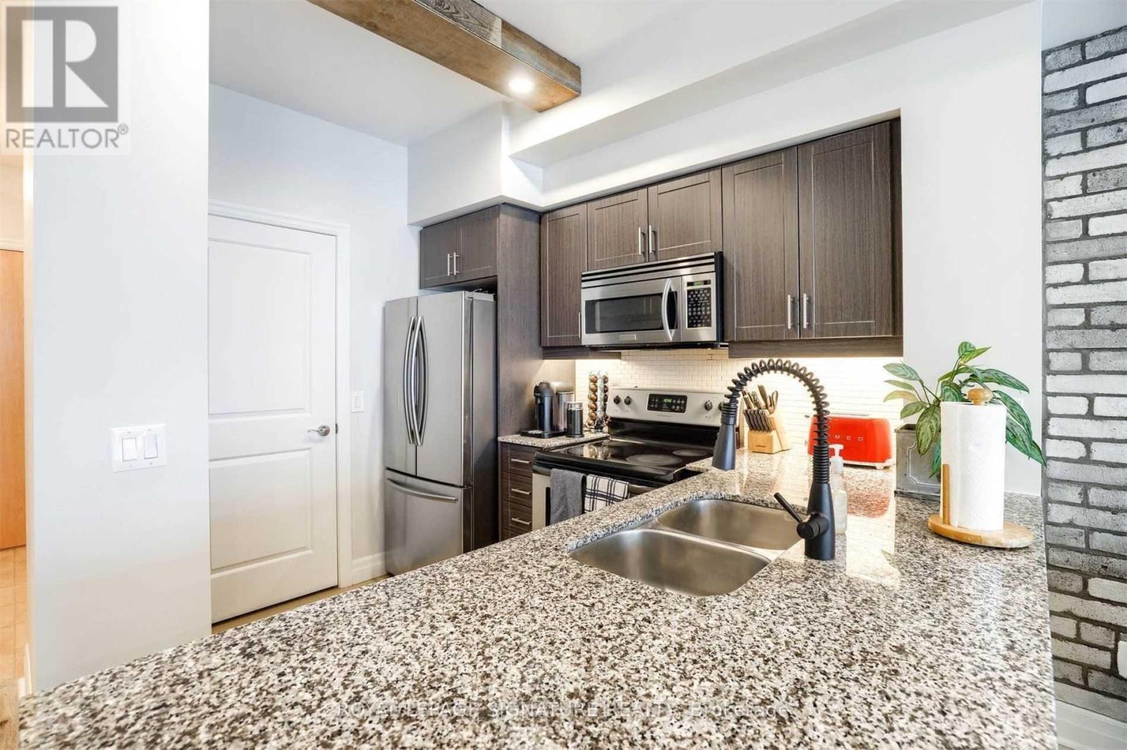 Photo 18 of 1106 58 Marine Parade Drive, Toronto ON