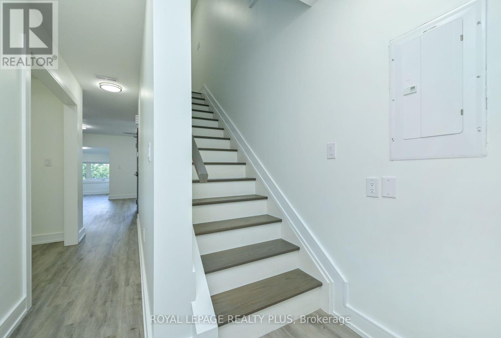 Photo 18 of 23 Pauline Avenue, Toronto ON