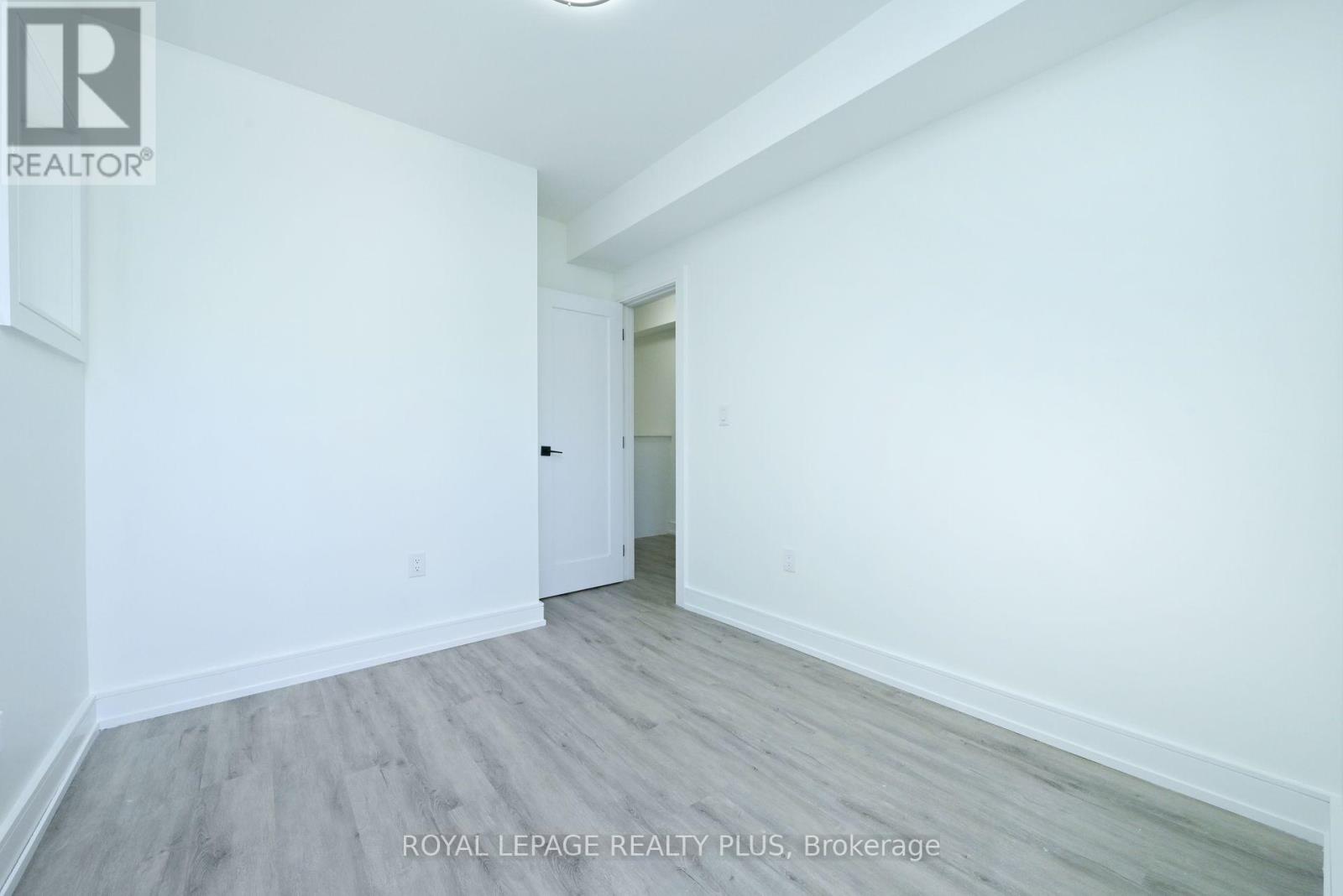 Photo 21 of 23 Pauline Avenue, Toronto ON