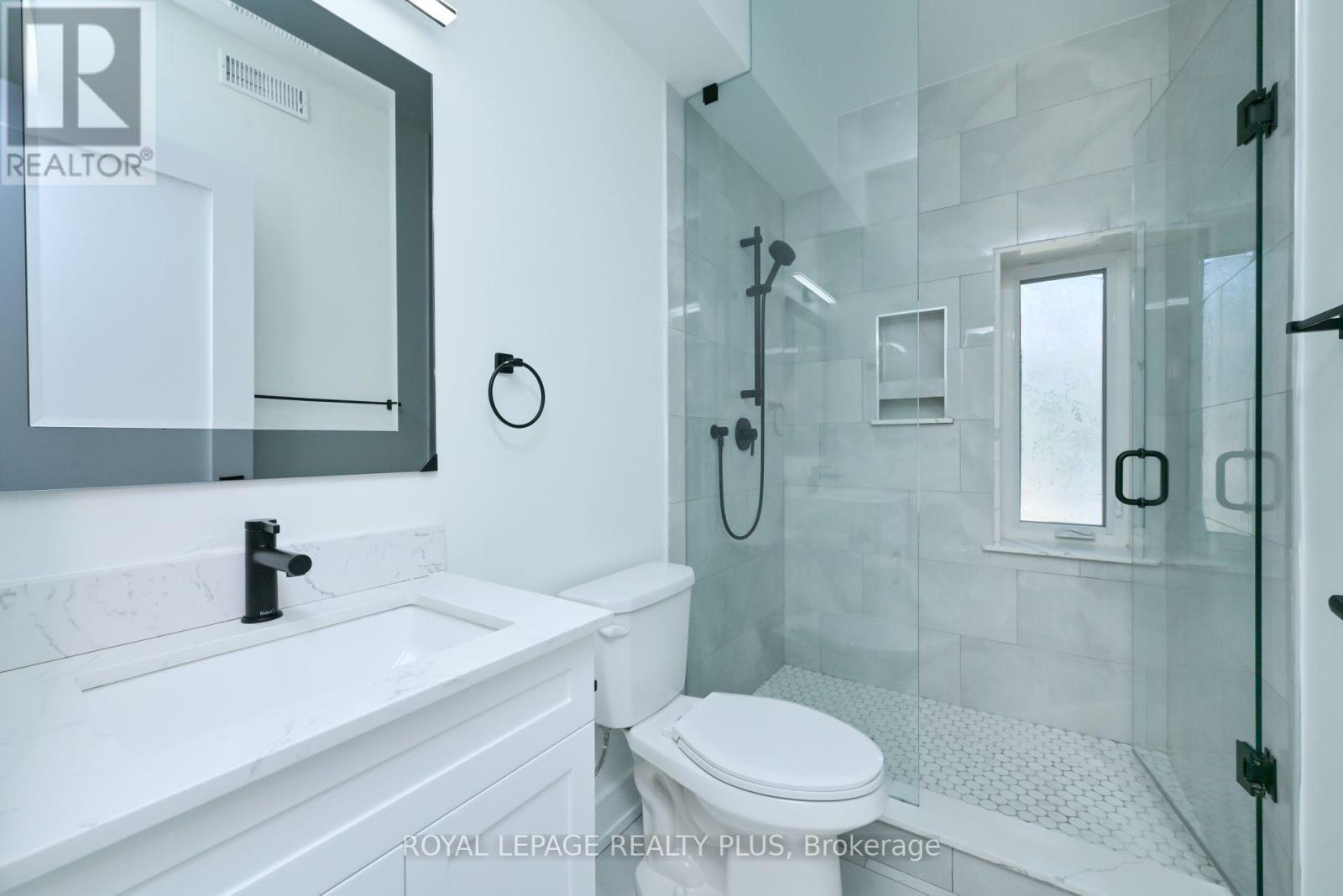 Photo 36 of 23 Pauline Avenue, Toronto ON