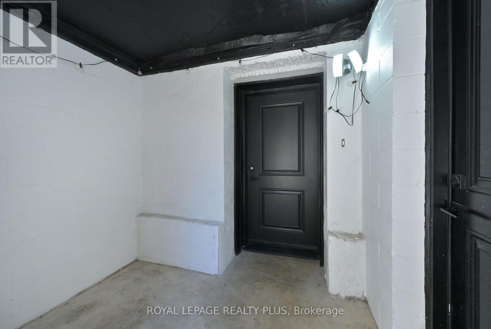 Photo 29 of 23 Pauline Avenue, Toronto ON