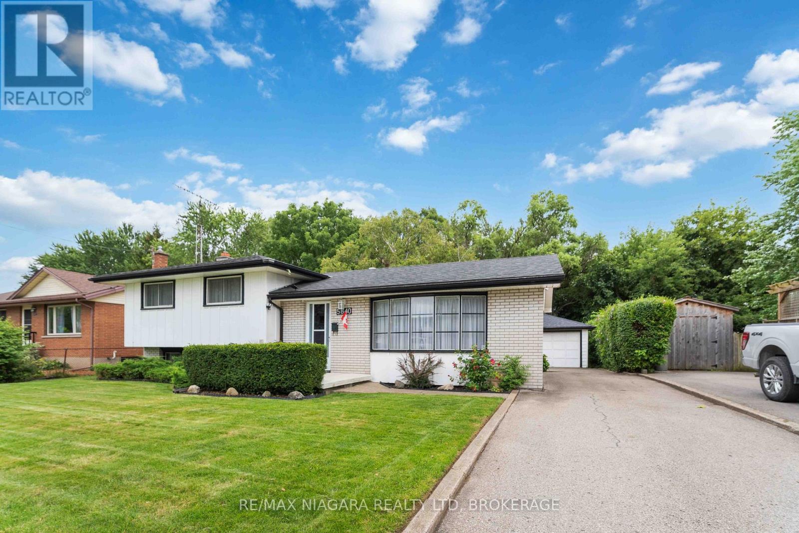 Photo 15 of 5840 Keith Street, Niagara Falls ON