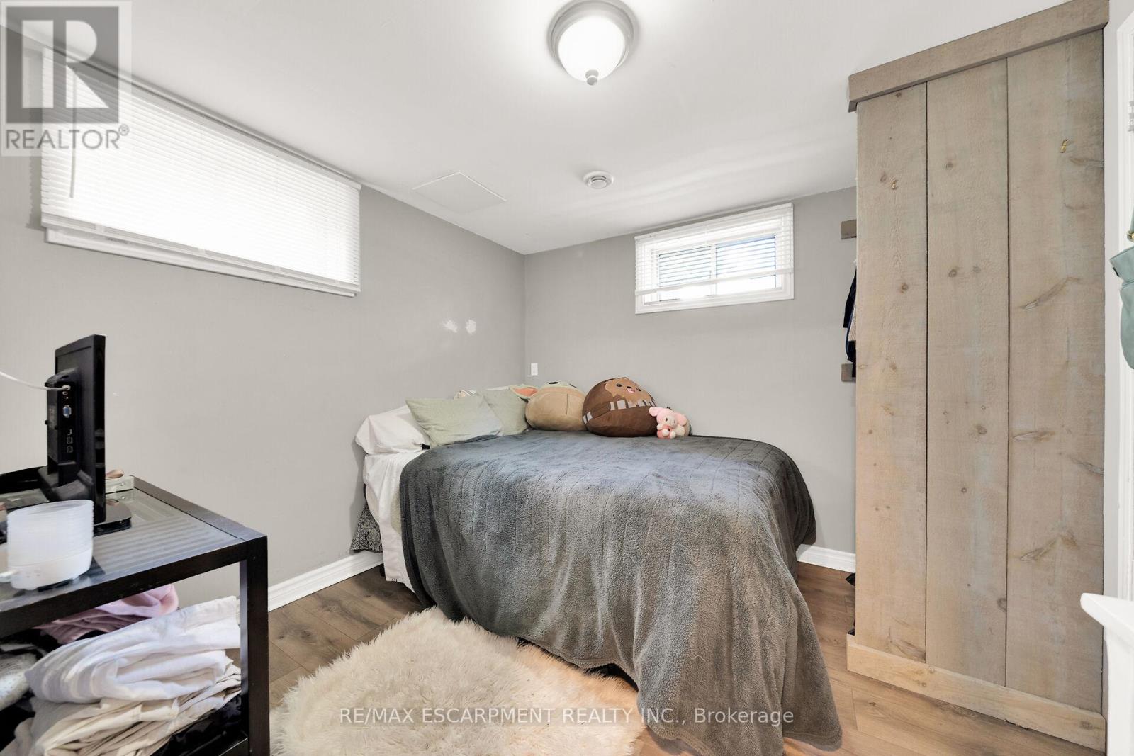 Photo 50 of 226 Carluke Road E, Hamilton ON