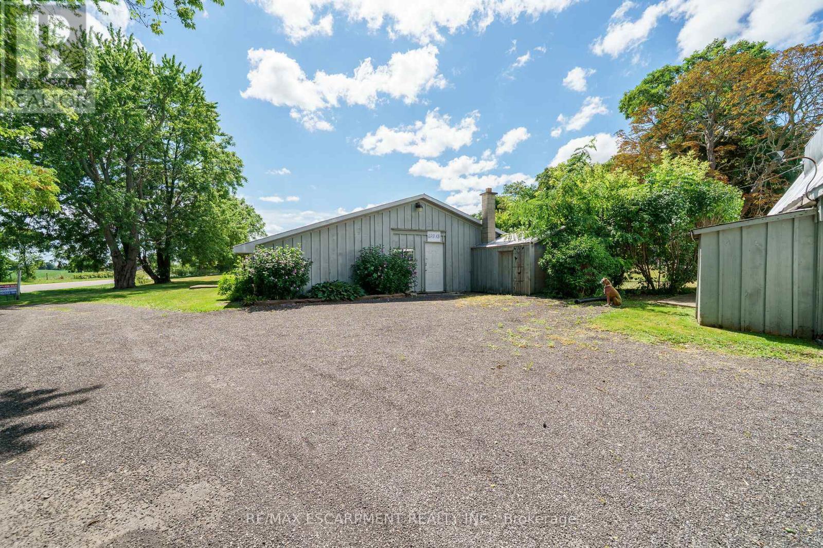 Photo 29 of 226 Carluke Road E, Hamilton ON