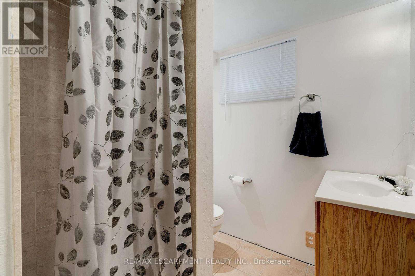 Photo 19 of 26 Madoc Street, Hamilton ON
