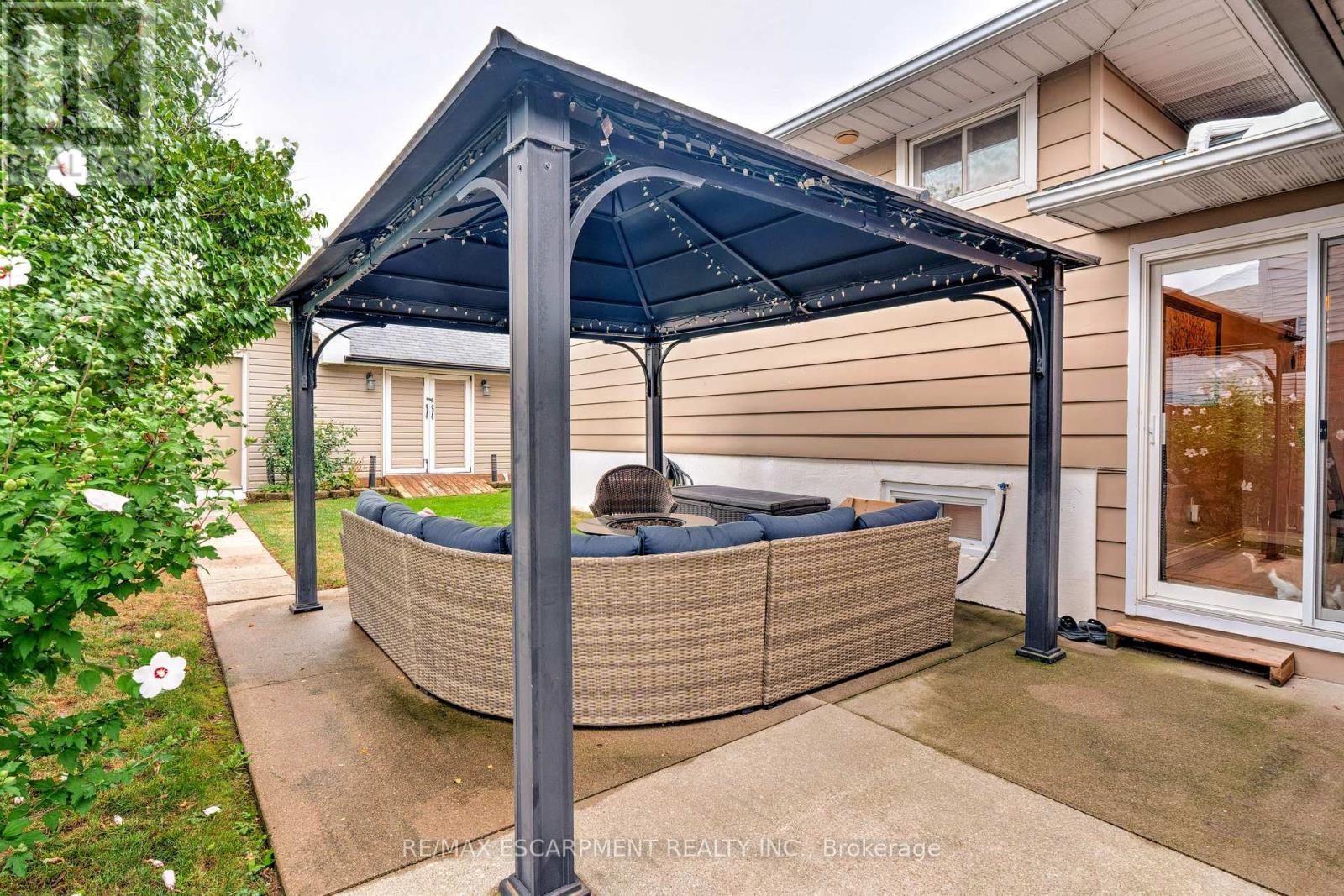 Photo 21 of 26 Madoc Street, Hamilton ON