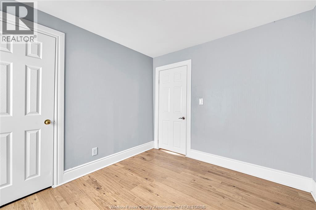 Photo 2 of 1030 Highland Avenue, Windsor ON