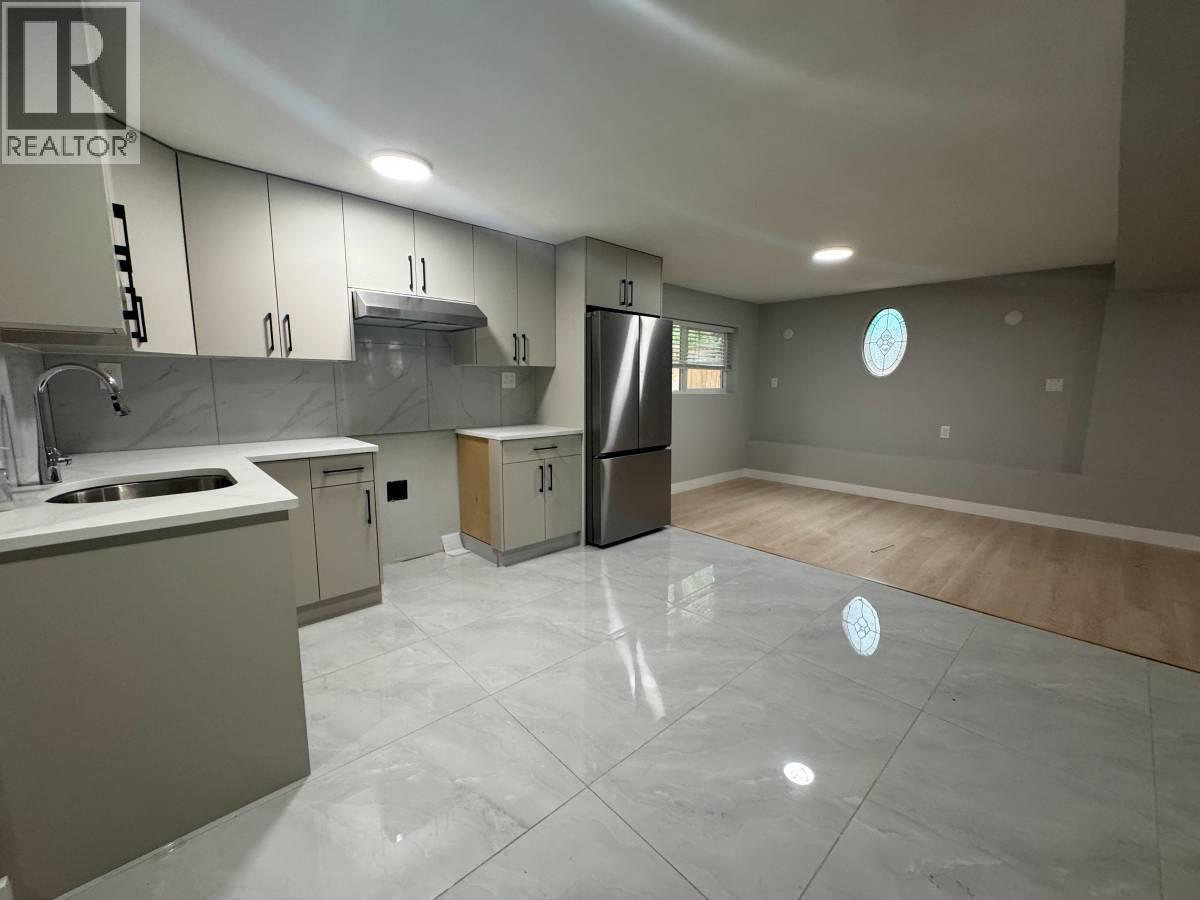Photo 11 of 20809 117 Ave, Maple Ridge BC