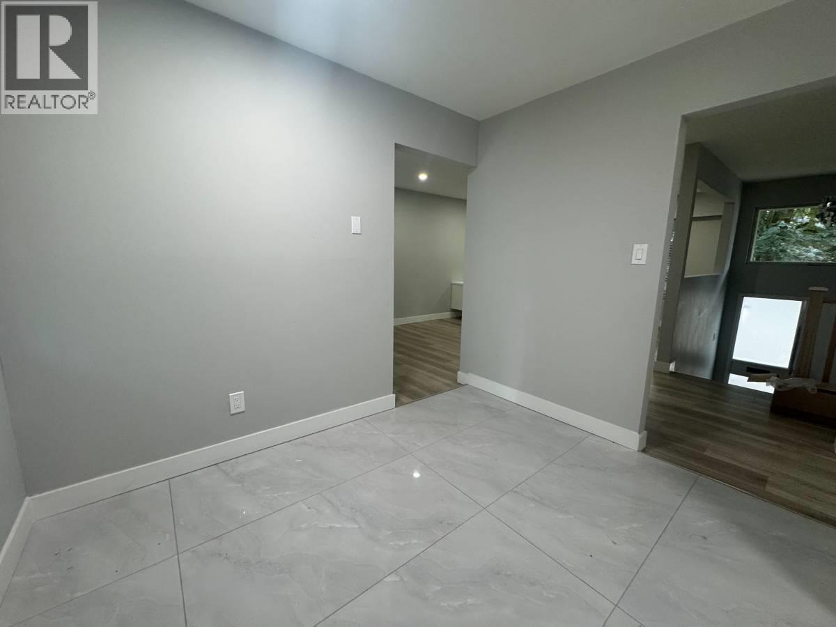Photo 18 of 20809 117 Ave, Maple Ridge BC
