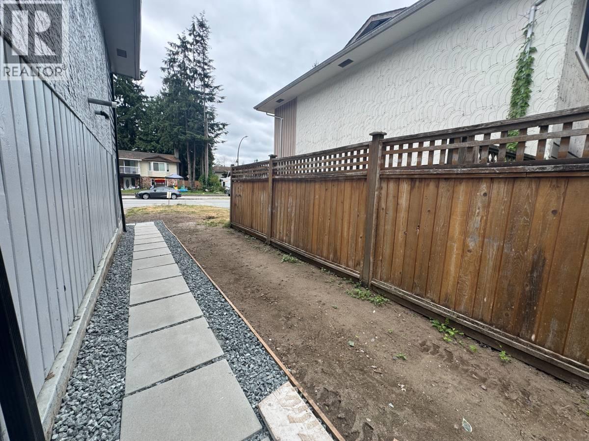Photo 20 of 20809 117 Ave, Maple Ridge BC