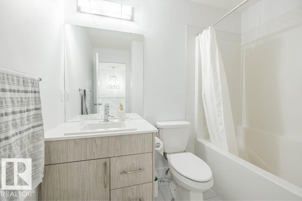 Photo 23 of 16638 31 Av Sw, Edmonton AB