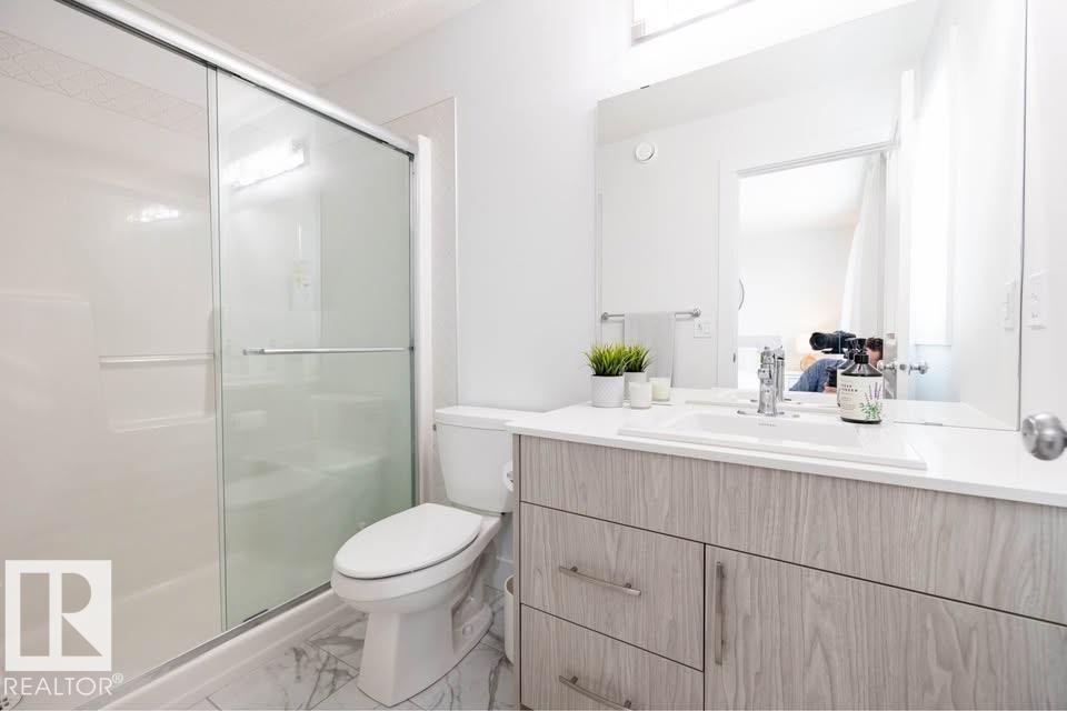 Photo 11 of 16638 31 Av Sw, Edmonton AB