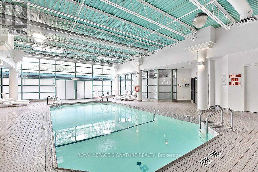 Photo 10 of 1806 4205 Shipp Drive, Mississauga ON