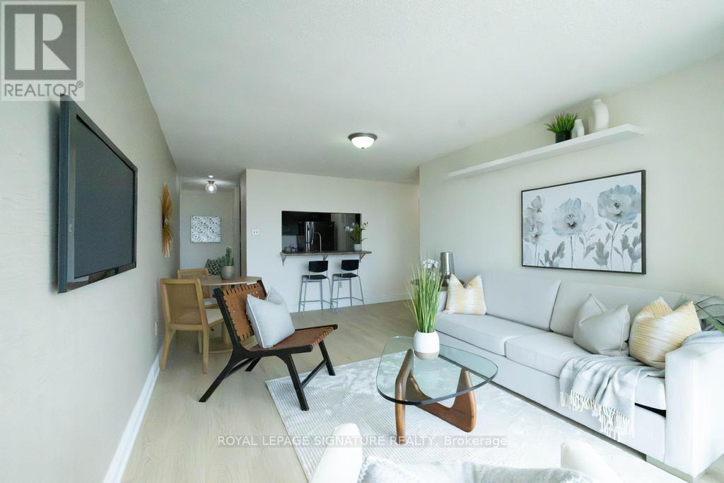 Photo 11 of 1806 4205 Shipp Drive, Mississauga ON