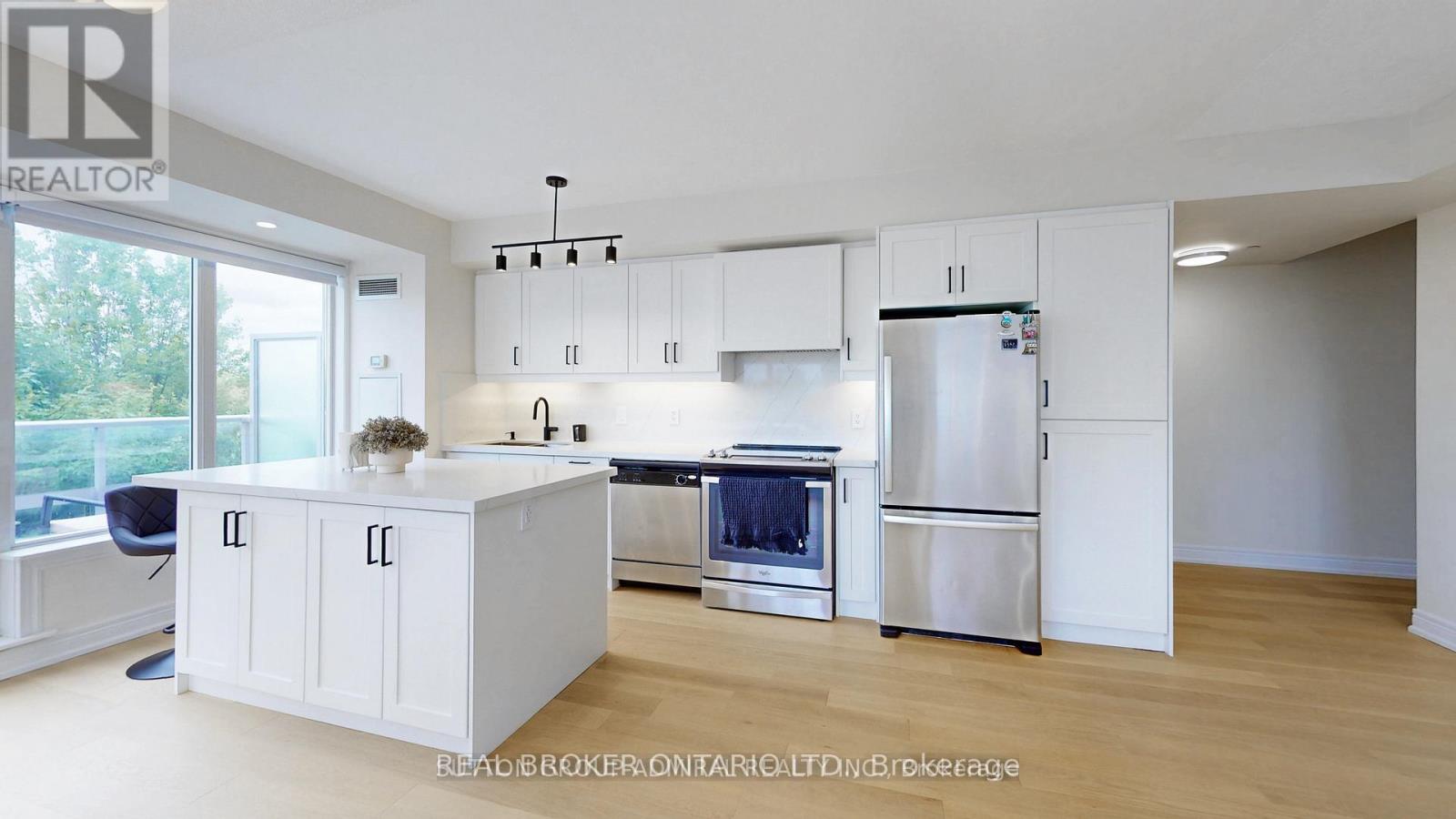 Photo 10 of 415 701 Sheppard Avenue W, Toronto ON