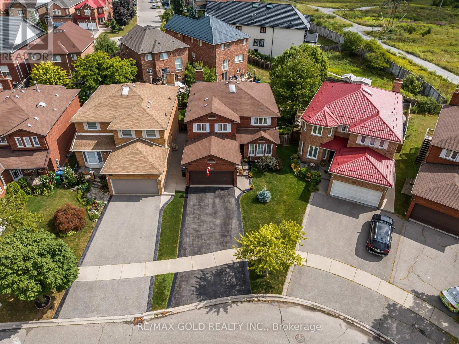 Photo 45 of 552 Farwell Crescent, Mississauga ON