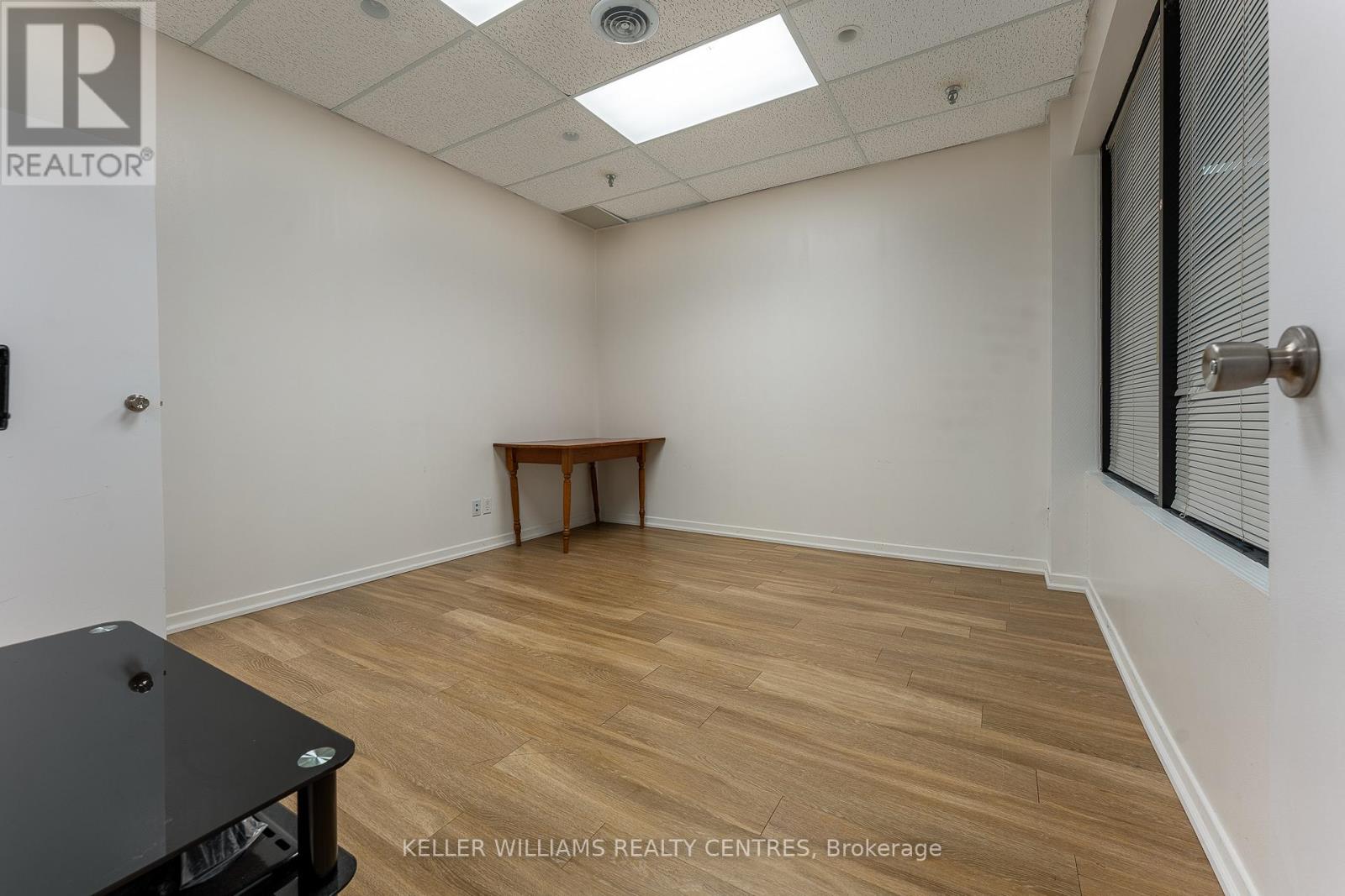 Photo 6 of 14 570 Hood Road, Markham ON