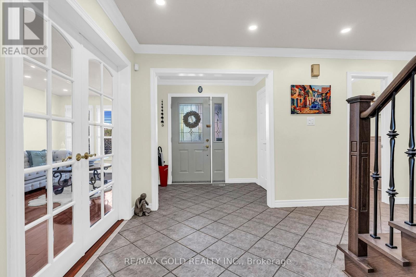 Photo 5 of 552 Farwell Crescent, Mississauga ON