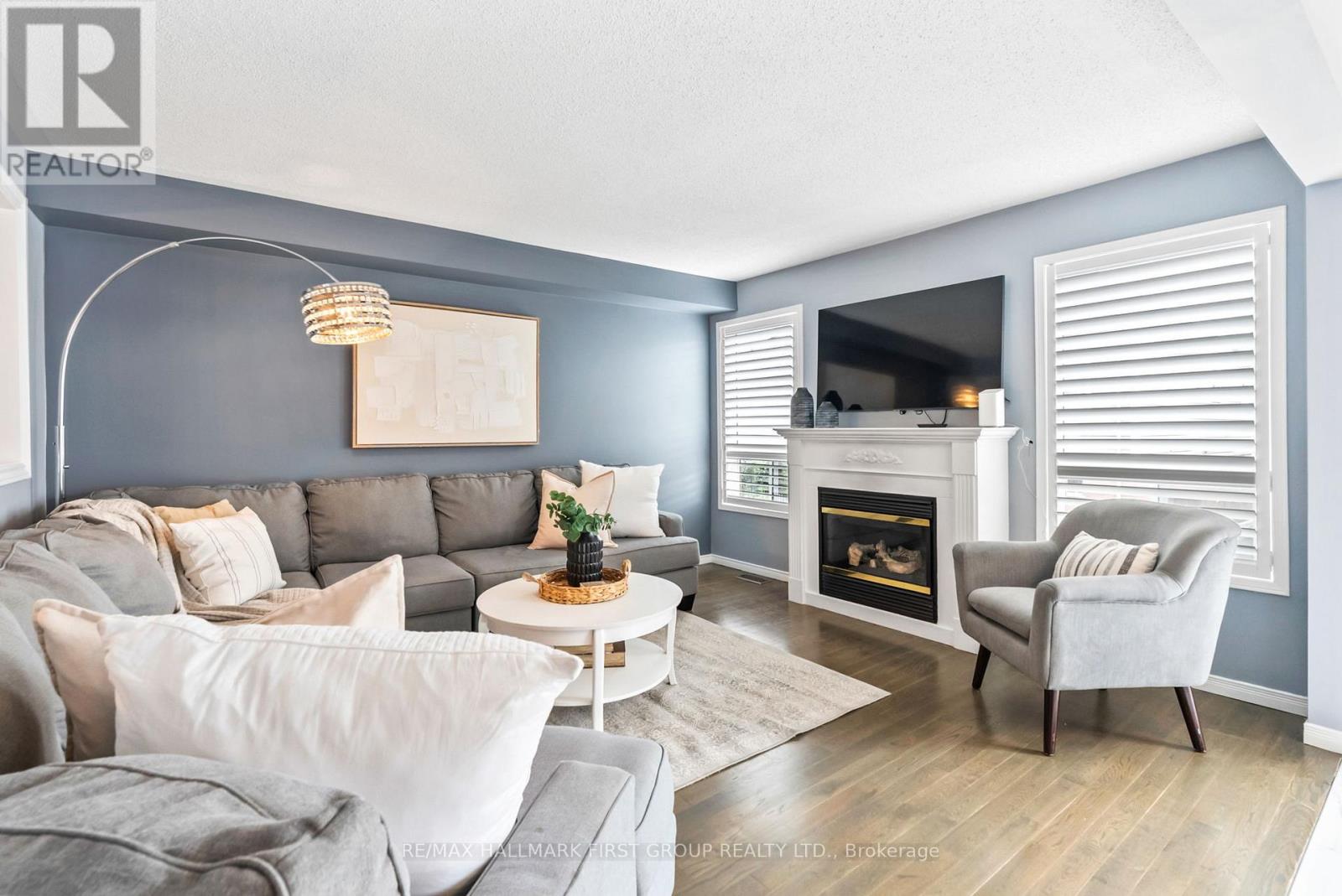 Photo 9 of 58 Moynahan Crescent, Ajax ON